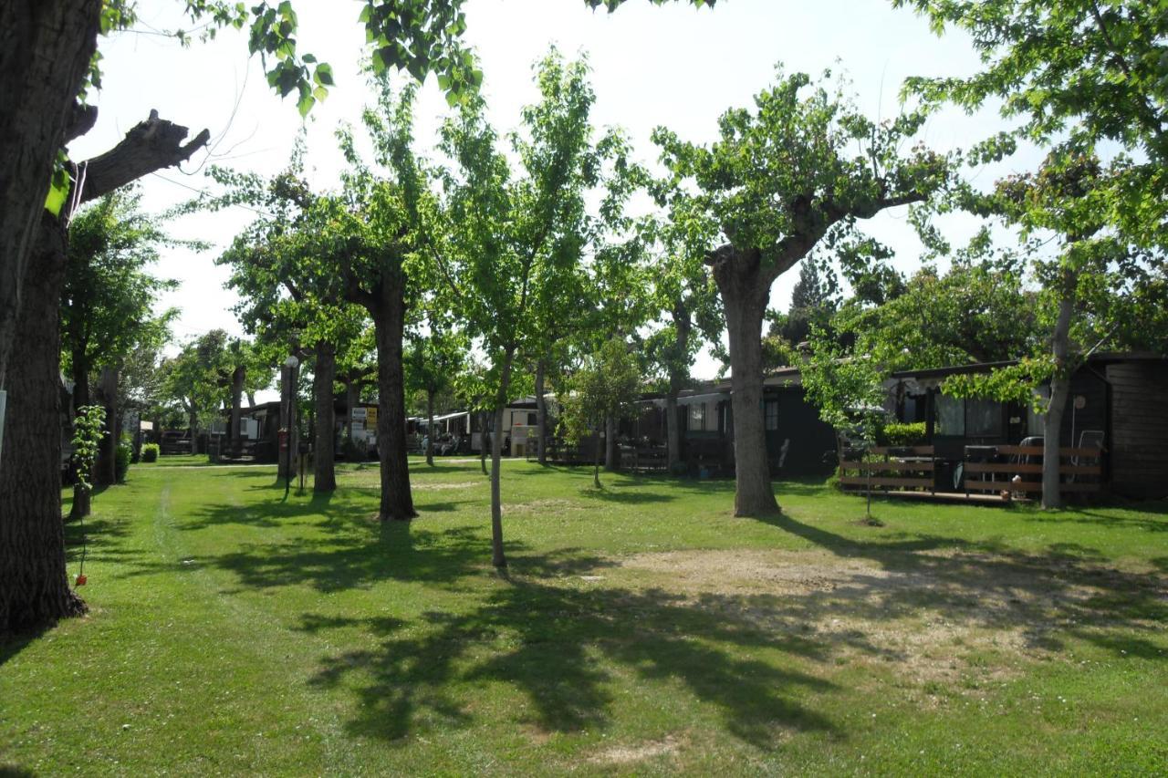 Campeggio Bruno Moniga del Garda Exteriör bild